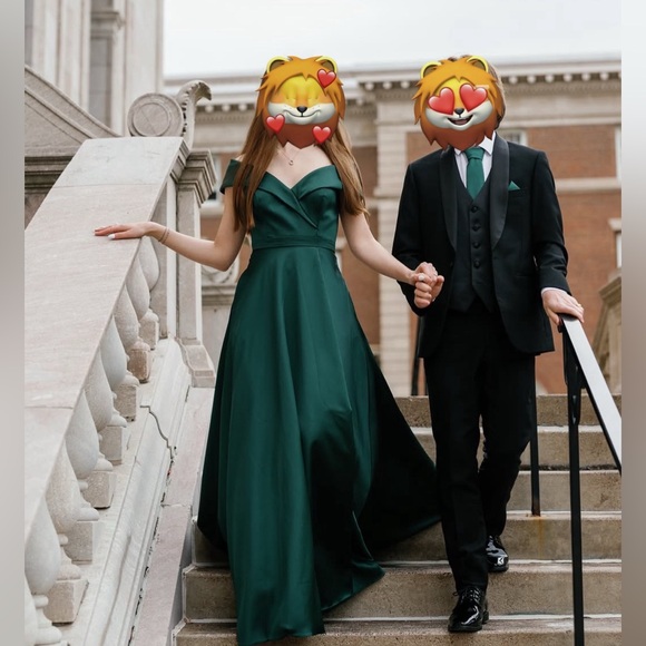 Xscape Deep Green Formal Prom Dress - Picture 1 of 6